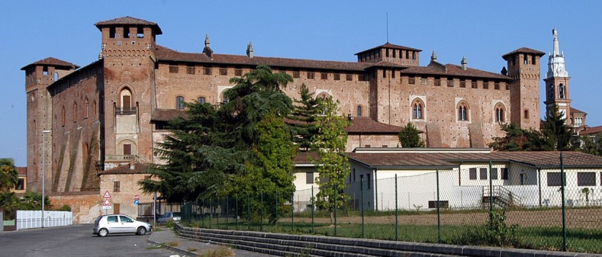 Castello Morando Bolognini Castello Morando Bolognini