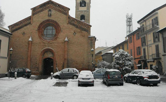 @www.lodiedintorni.com @www.lodiedintorni.com